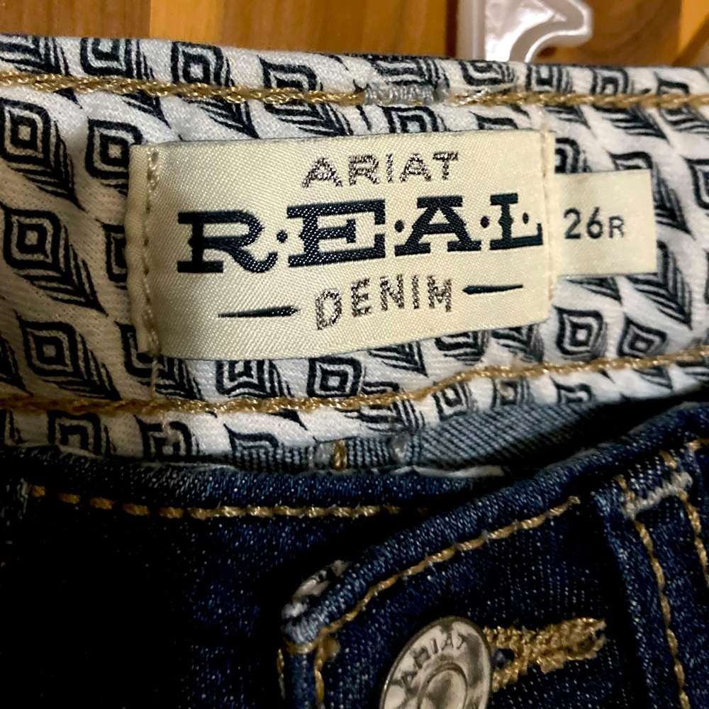 Ariat jeans size 26R
